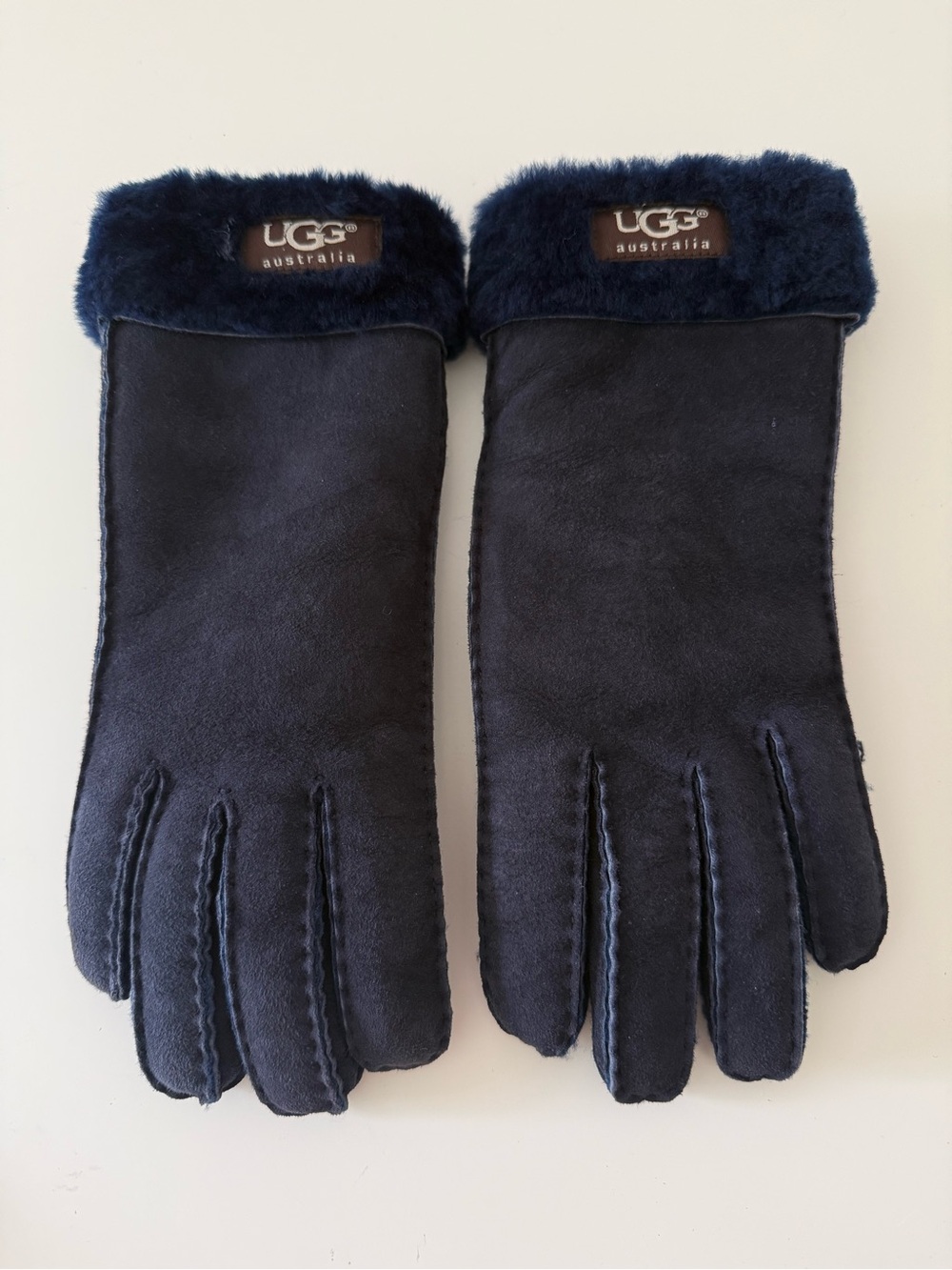 Women’s UGG Dark Blue Shearling and Suede Winter Gloves Size Medium